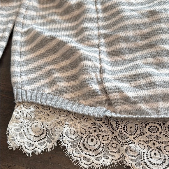 SO XS Gray and White Crew Neck Sweater with Lace Trim - Picture 8 of 10